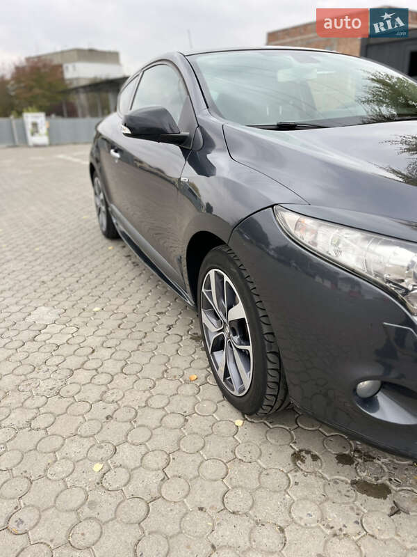 Купе Renault Megane 2011 в Чернівцях