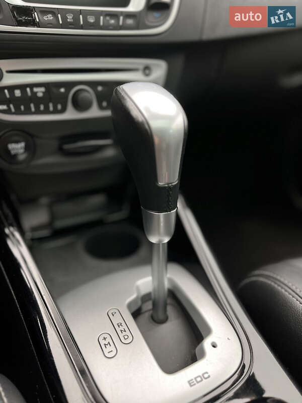 Купе Renault Megane 2011 в Чернівцях