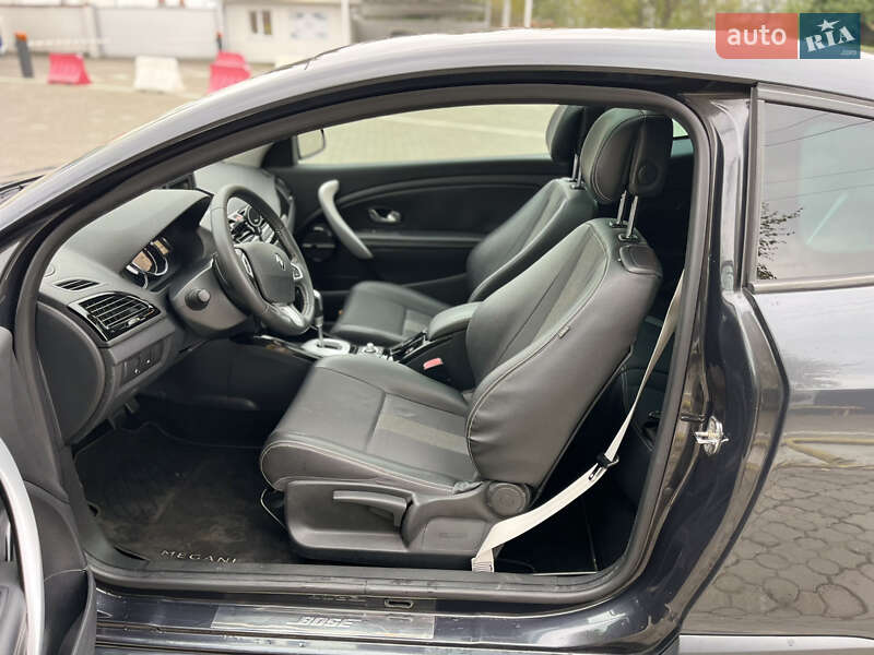 Купе Renault Megane 2011 в Чернівцях