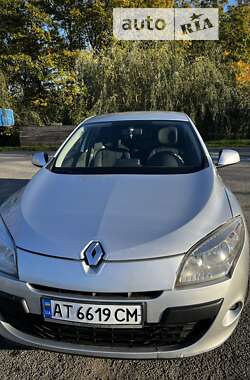 Хэтчбек Renault Megane 2011 в Тлумаче