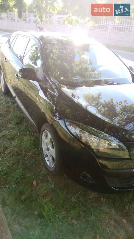 Универсал Renault Megane 2011 в Ладыжине фото 13 Универсал Renault Megane 2011 в Ладыжине