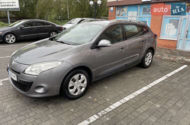 Универсал Renault Megane 2010 в Староконстантинове