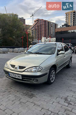 Седан Renault Megane 2003 в Киеве