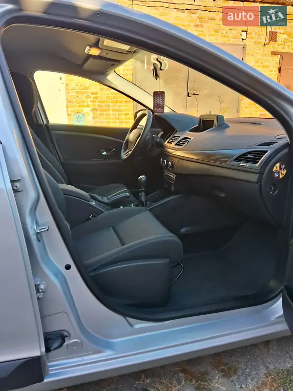 Renault Megane 2011 VIN VF1KZ1W0644587530 фото оголошення 16 з 55