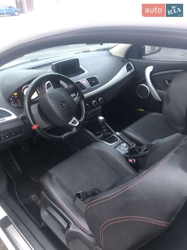 Купе Renault Megane 2011 в Умани фото 10 Купе Renault Megane 2011 в Умани