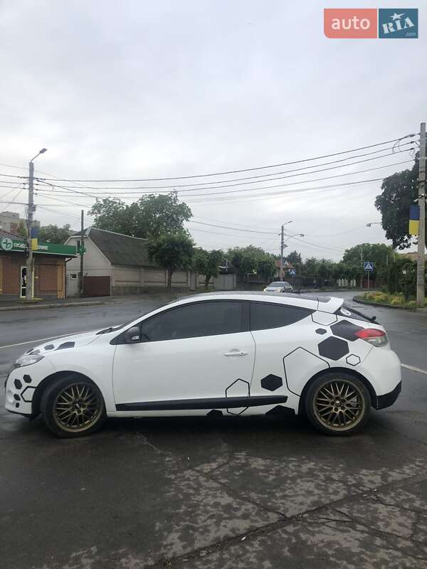 Купе Renault Megane 2011 в Умани фото 8 Купе Renault Megane 2011 в Умани