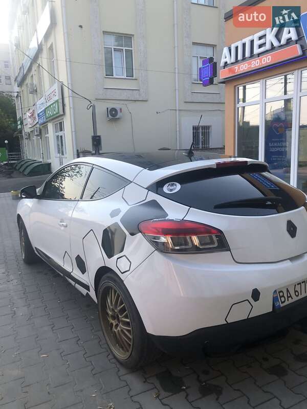 Купе Renault Megane 2011 в Умани фото 18 Купе Renault Megane 2011 в Умани