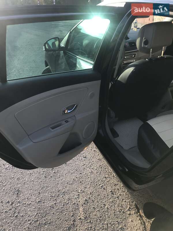 Универсал Renault Megane 2010 в Мироновке