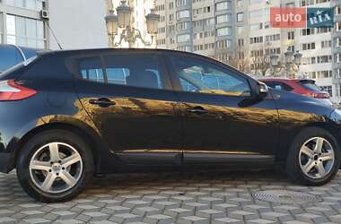 Хэтчбек Renault Megane 2012 в Черноморске