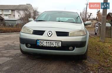 Хэтчбек Renault Megane 2004 в 