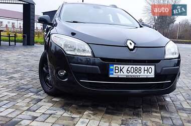 Универсал Renault Megane 2011 в Корце