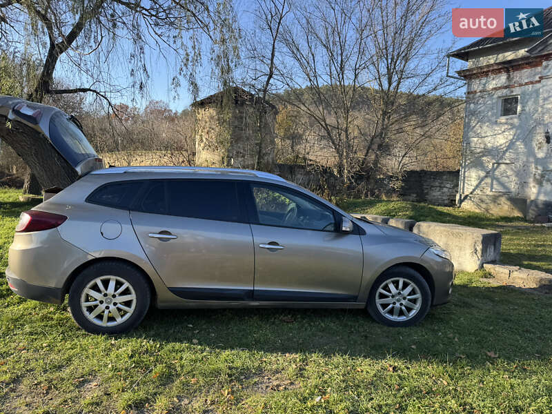 Универсал Renault Megane 2010 в Могилев-Подольске
