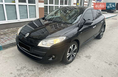 Хэтчбек Renault Megane 2011 в Ромнах