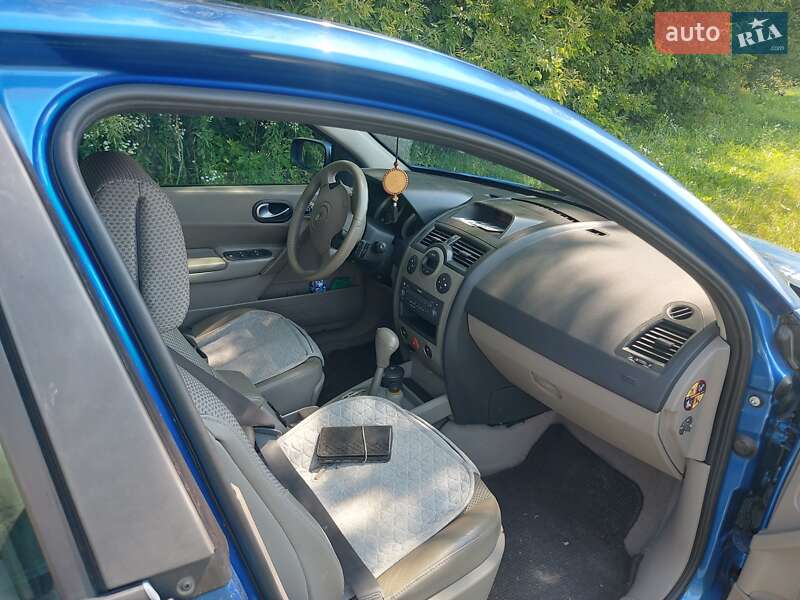 Хэтчбек Renault Megane 2003 в Городенке