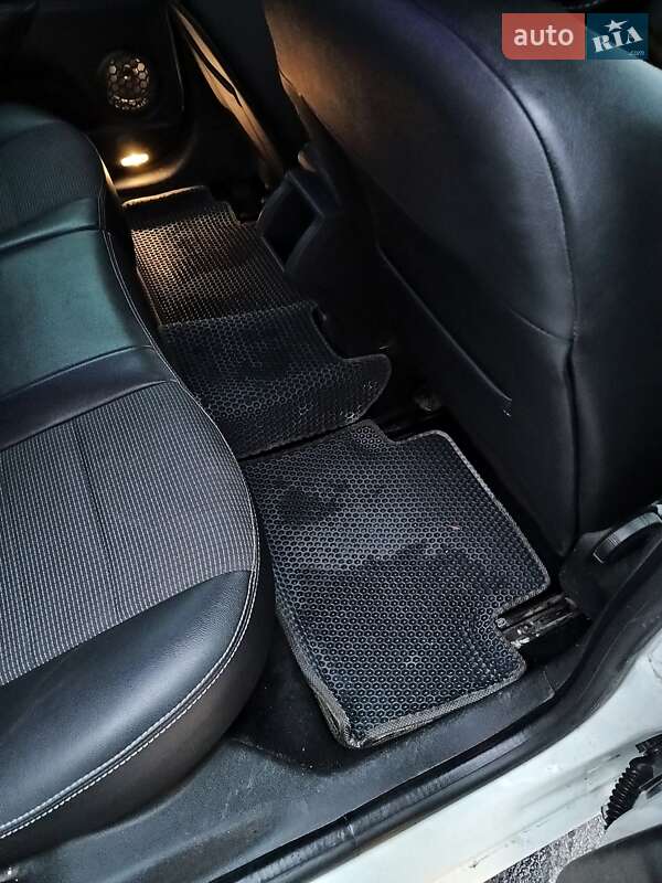 Універсал Renault Megane 2011 в Кореці