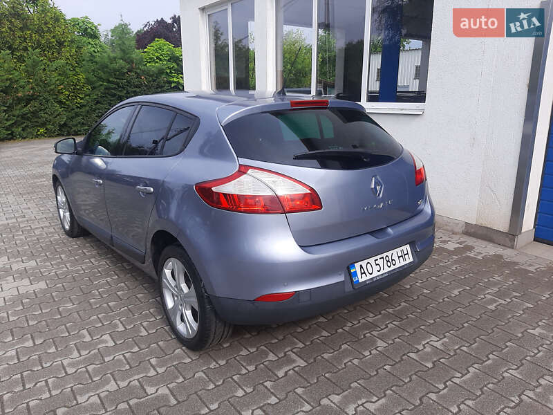Хэтчбек Renault Megane 2010 в Берегово