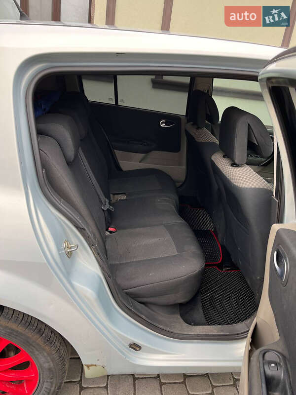 Хэтчбек Renault Megane 2003 в Тульчине