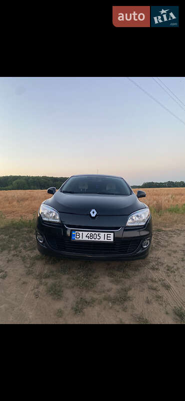 Хэтчбек Renault Megane 2012 в Полтаве фото 2 Хэтчбек Renault Megane 2012 в Полтаве