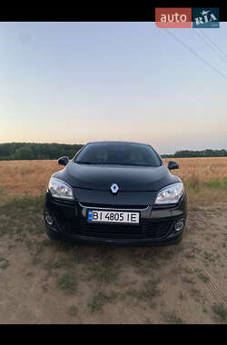 Хэтчбек Renault Megane 2012 в 