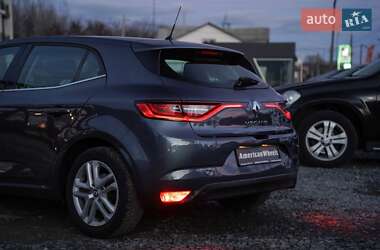 Хетчбек Renault Megane 2017 в Чернівцях