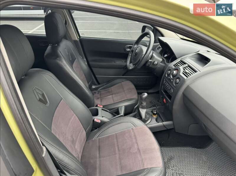 Хэтчбек Renault Megane 2004 в Запорожье