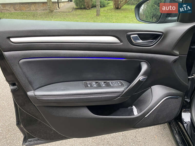 Седан Renault Megane 2019 в Киеве фото 18 Седан Renault Megane 2019 в Киеве