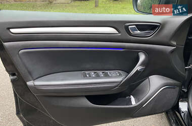 Седан Renault Megane 2019 в 