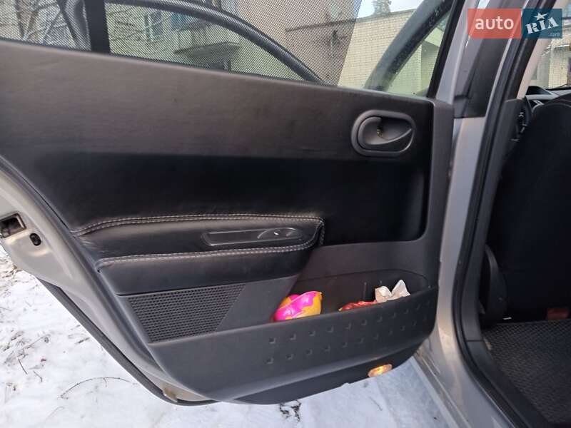 Универсал Renault Megane 2003 в Славуте фото 14 Универсал Renault Megane 2003 в Славуте