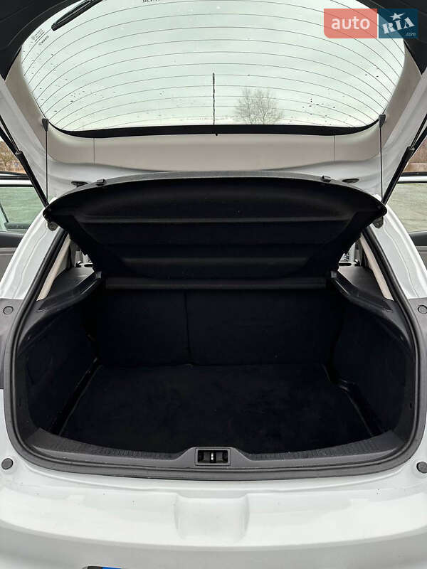 Хетчбек Renault Megane 2012 в Острозі