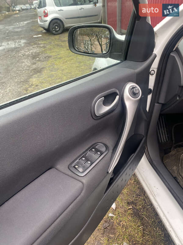 Универсал Renault Megane 2008 в Ровно фото 8 Универсал Renault Megane 2008 в Ровно