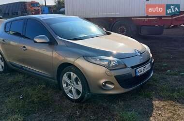 Хэтчбек Renault Megane 2008 в Глухове