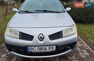 Седан Renault Megane 2006 в Стрию