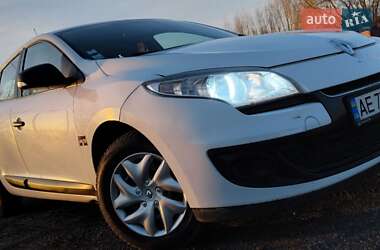 Хетчбек Renault Megane 2013 в Новомосковську