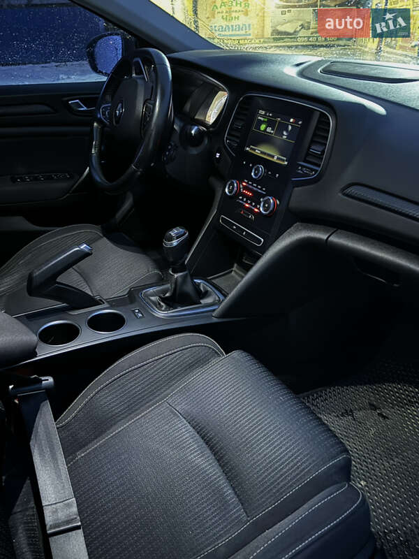 Универсал Renault Megane 2017 в Долине