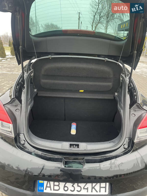 Хэтчбек Renault Megane 2011 в Липовце