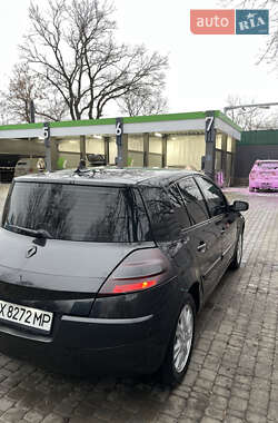 Хетчбек Renault Megane 2009 в 