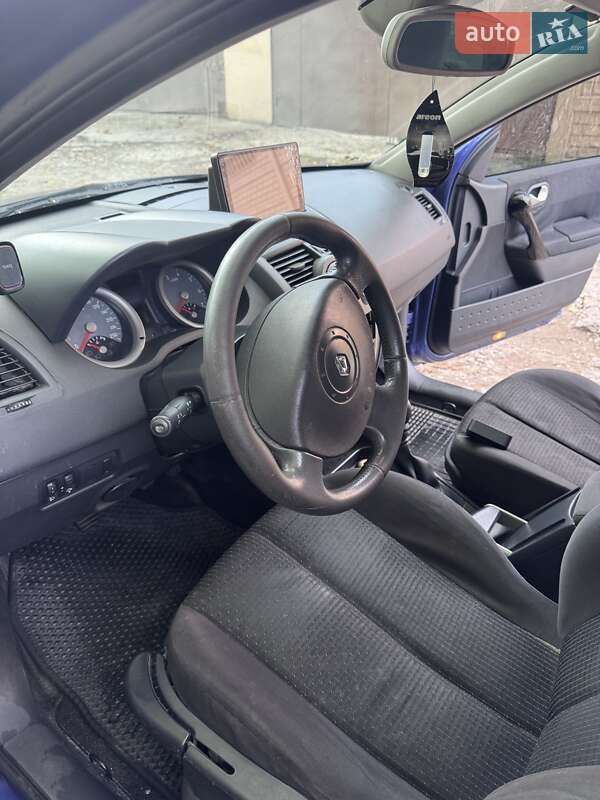Хетчбек Renault Megane 2004 в Дніпрі