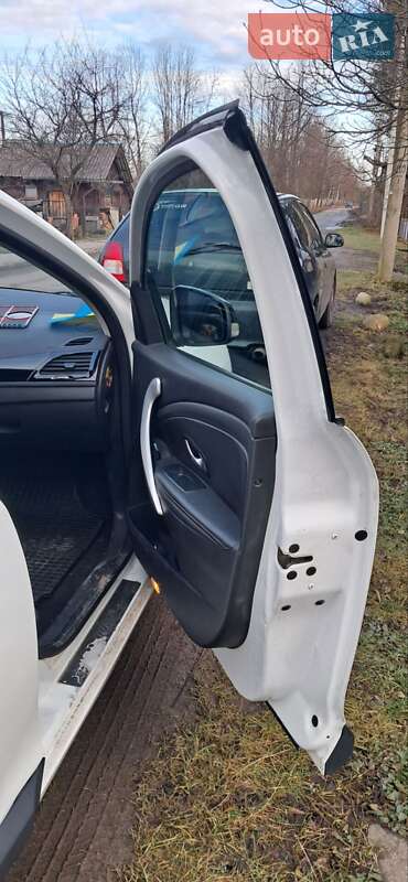 Универсал Renault Megane 2011 в Долине