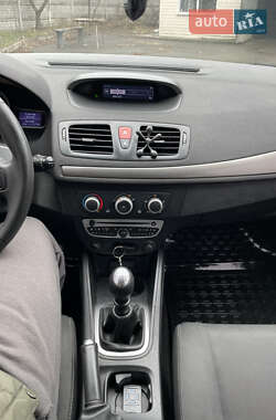 Универсал Renault Megane 2010 в 
