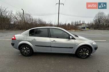 Седан Renault Megane 2004 в 