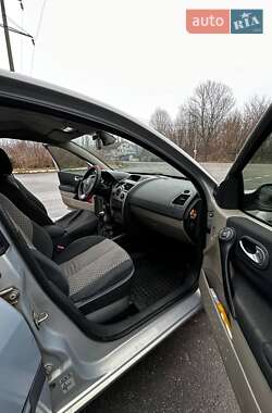 Седан Renault Megane 2004 в 