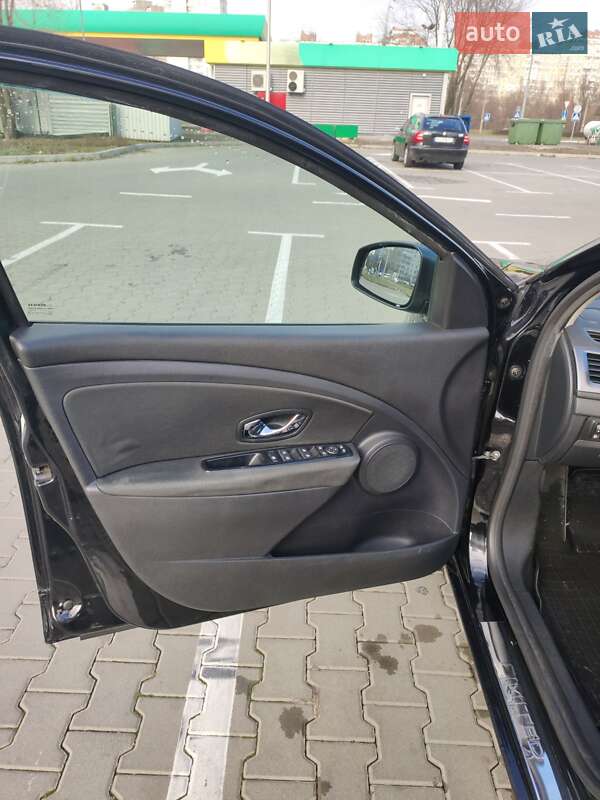 Універсал Renault Megane 2015 в Києві фото 10 Універсал Renault Megane 2015 в Києві