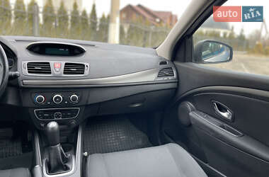 Хэтчбек Renault Megane 2008 в 
