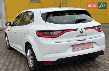 Хетчбек Renault Megane 2017 в Дубні