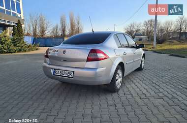 Седан Renault Megane 2006 в 
