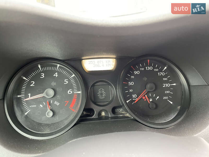 Седан Renault Megane 2006 в Умани фото 16 Седан Renault Megane 2006 в Умани