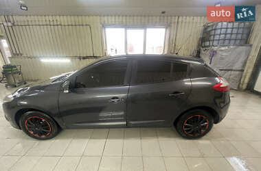Хэтчбек Renault Megane 2009 в 