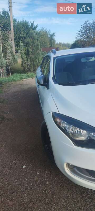 Універсал Renault Megane 2010 в Кам'янському фото 12 Універсал Renault Megane 2010 в Кам'янському