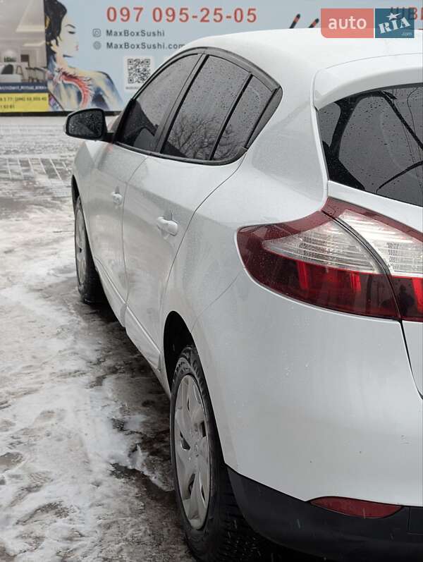 Хэтчбек Renault Megane 2015 в Конотопе фото 8 Хэтчбек Renault Megane 2015 в Конотопе