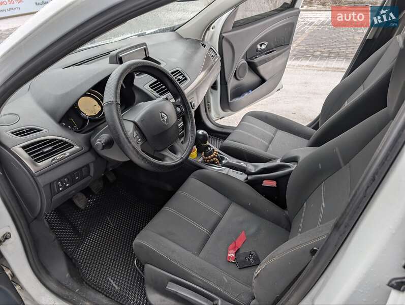 Хэтчбек Renault Megane 2015 в Конотопе фото 10 Хэтчбек Renault Megane 2015 в Конотопе